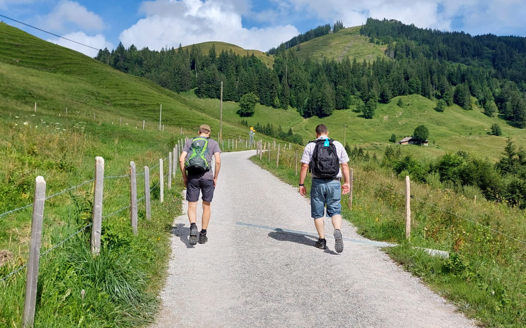 haller-architektur-rothrist_teamausflug_wanderung-min